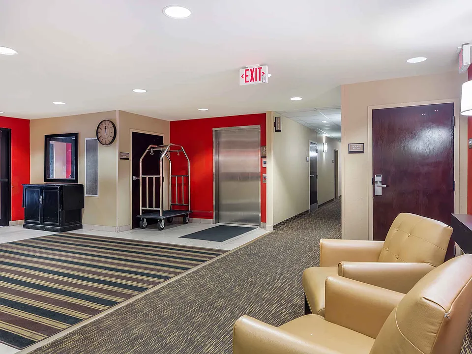 Lobby and Guest Check-in