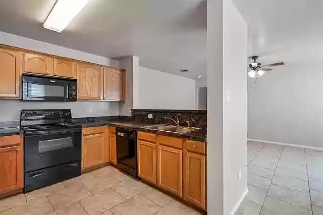 1316 Pine Ln — Photo 9