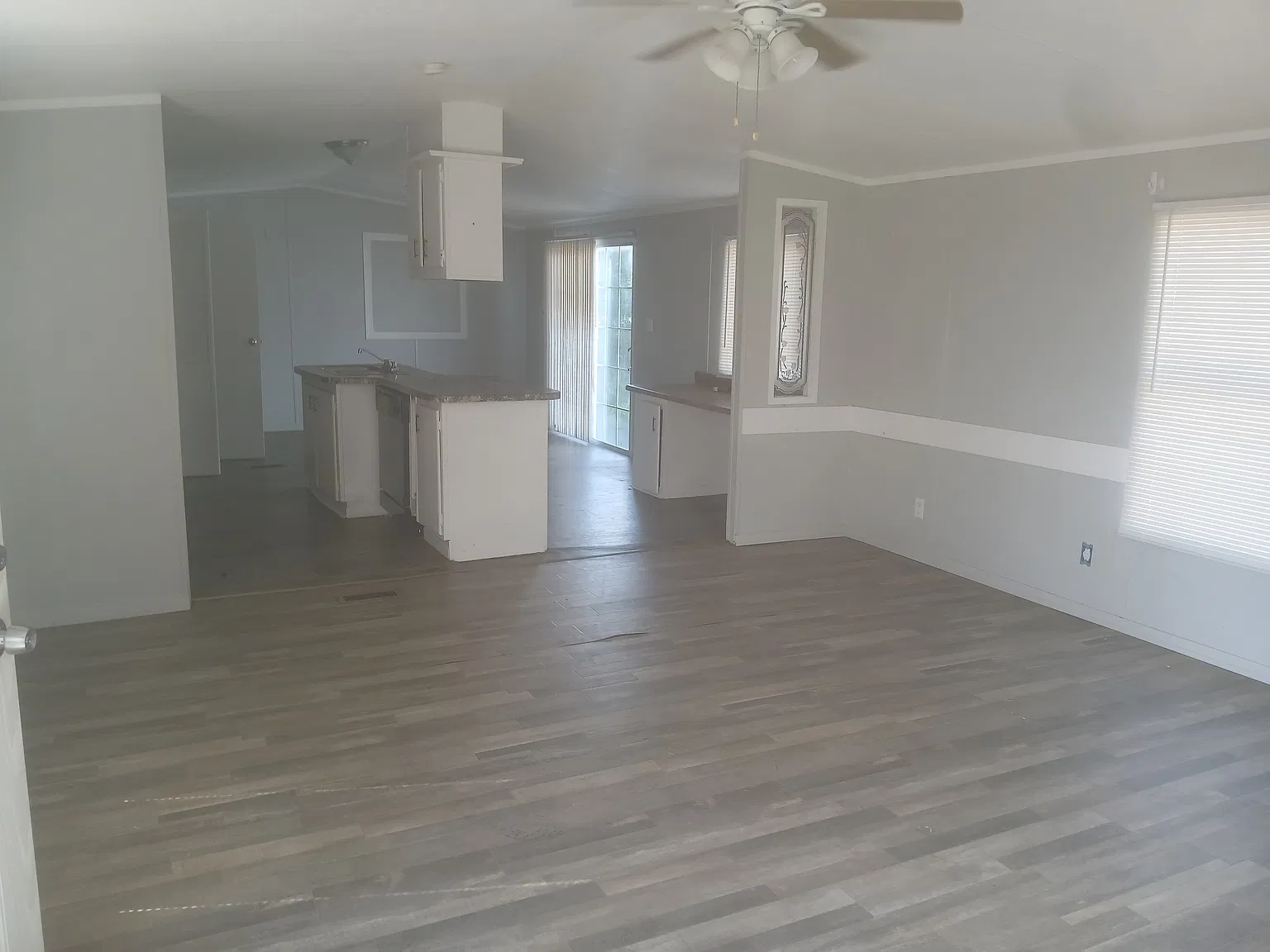 3 bed, 1216 sqft, $1,000 — Photo 2