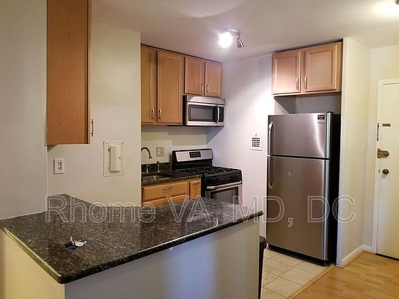 2nd image of 922 24th St NW APT 509