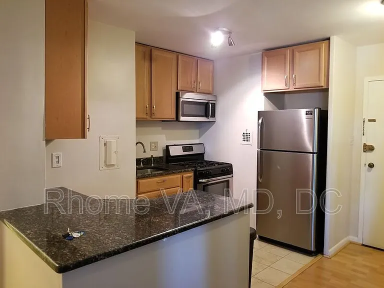 922 24th St NW #509 — Photo 2