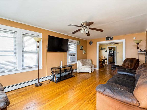 4th image of 65 Dehnhoff Ave