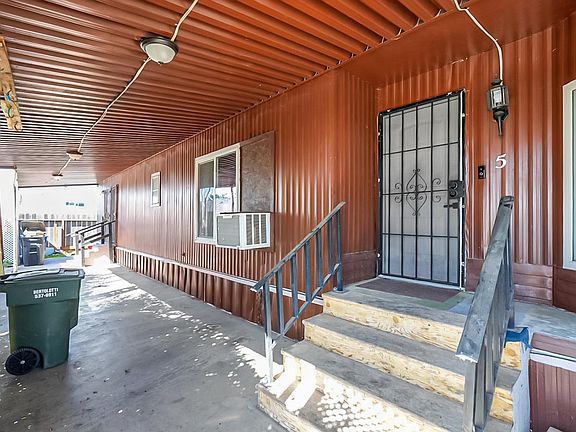 4th image of 2845 E Hatch Rd Space 5