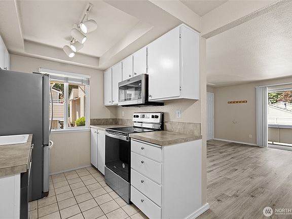 5th image of 21303 52nd Avenue W #C220