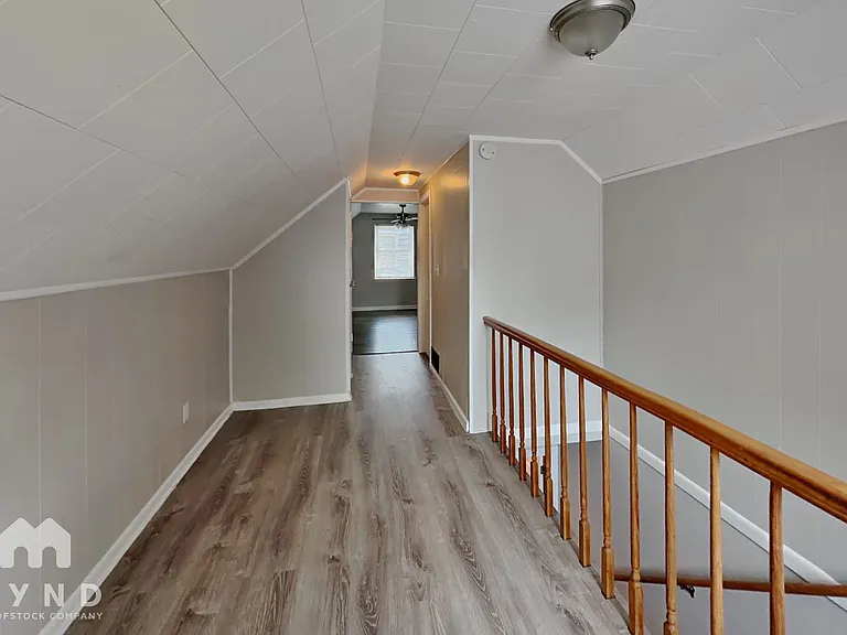3420 Medina Ave — Photo 11