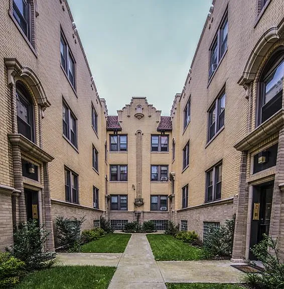 49th Street Apartments — Photo 1