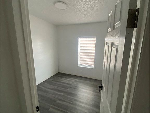 4th image of 890 N Mayoral St