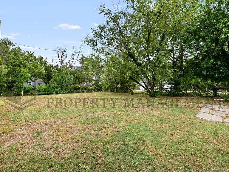 2309 W Graber St — Photo 29