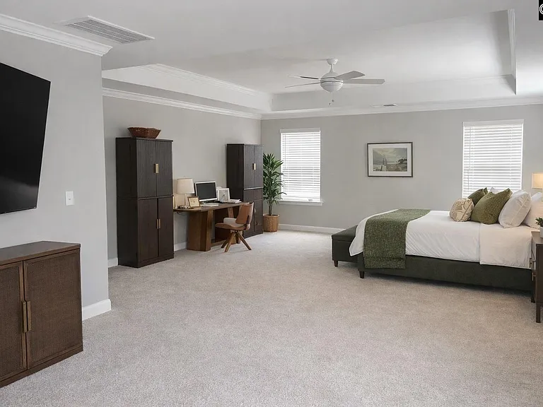 918 Appian Way — Photo 8