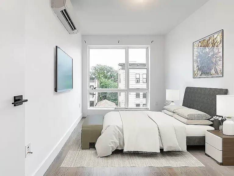 228 E 32nd St #4B — Photo 4