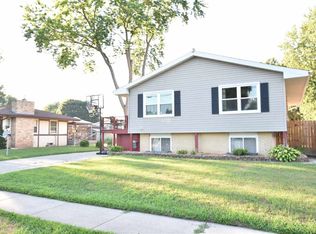 1612 Wilson Ave, Oshkosh, WI 54901