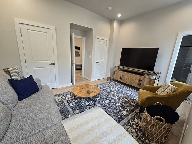 700 N Taylor Ave #2 — Photo 26