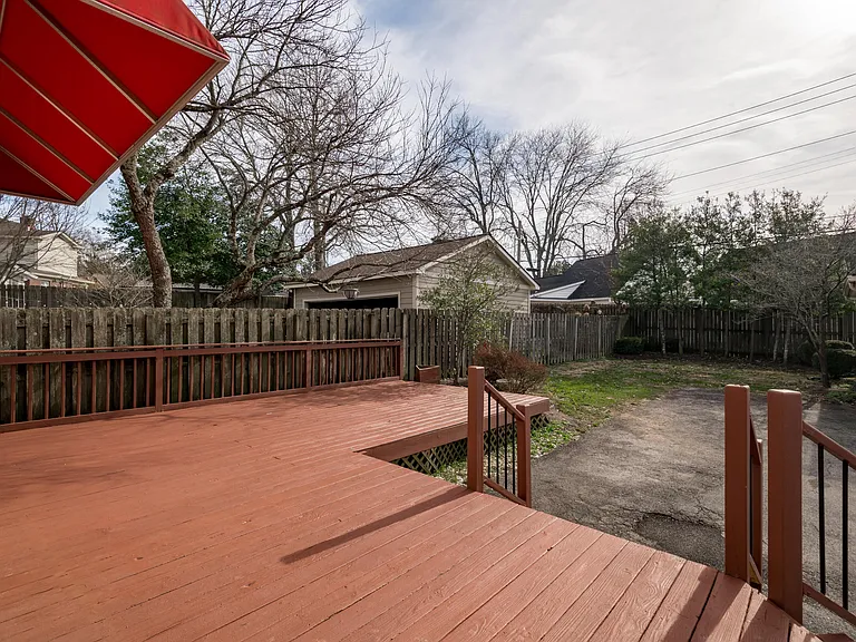 1378 Fontaine Rd — Photo 35