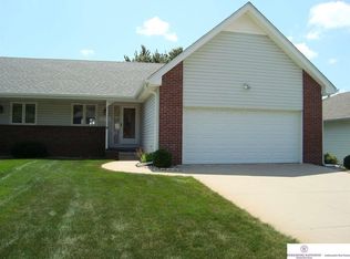 14625 Hascall St, Omaha, NE 68144