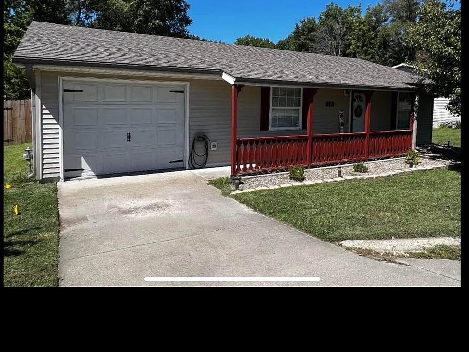 1st image of 810 S Woodbine Rd