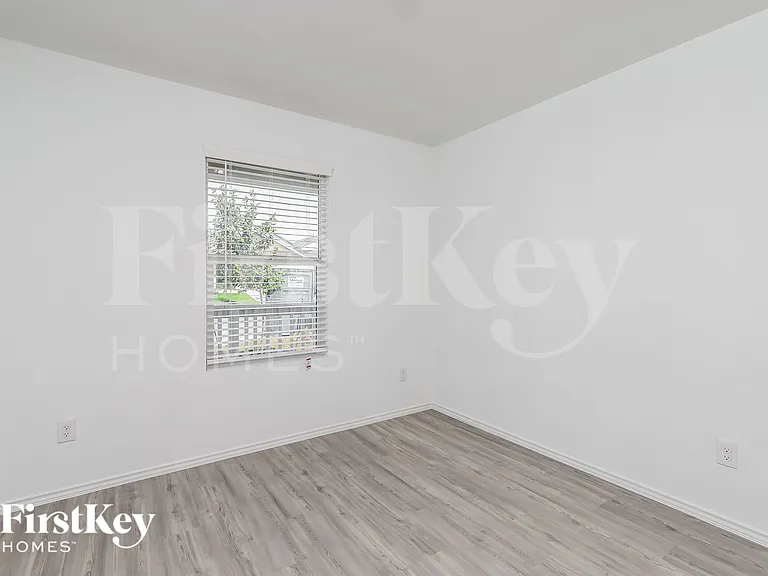 5402 Basil Chase — Photo 13