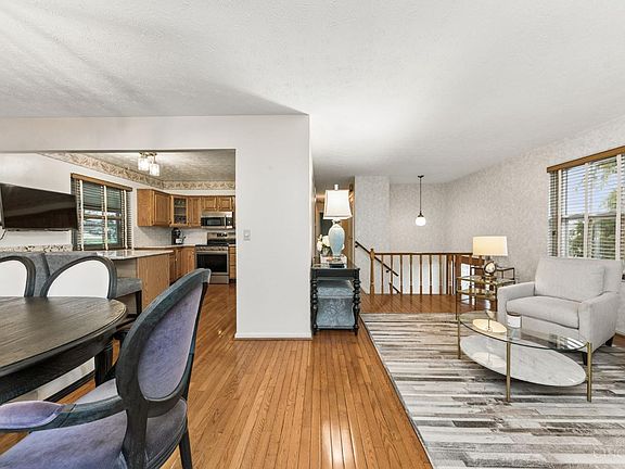 4th image of 1407 Graymont Ct