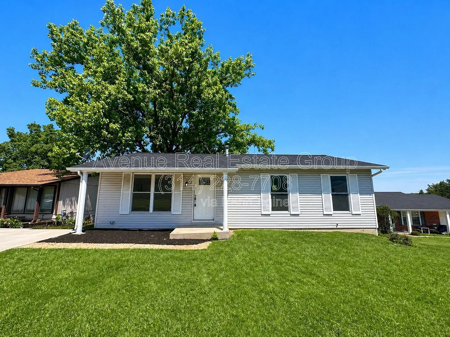 3 bed, 2.5 bath, 1040 sqft, $1,690 — Photo 1