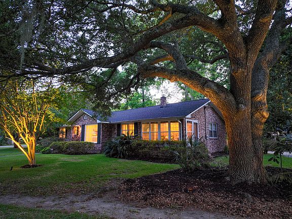 4th image of 455 Lydia Dr
