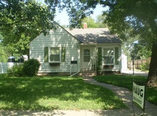 215 NE 13th St, Abilene, KS 67410