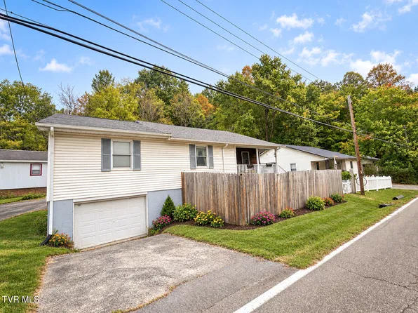 709 Exeter Rd, Appalachia, VA 24216