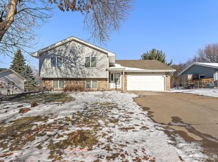 7935 Conroy Way, Inver Grove Heights, MN 55076