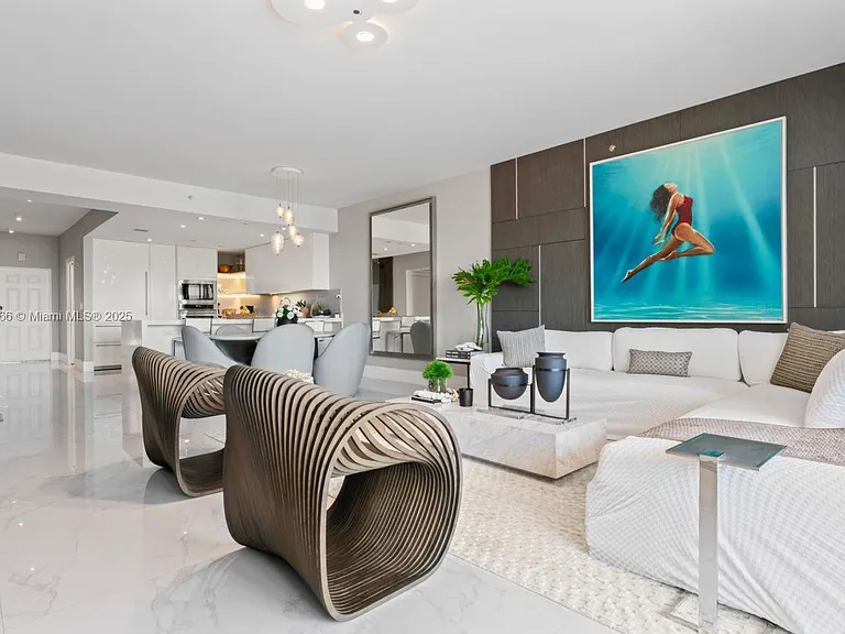 19143 Fisher Island Dr #19143 — Photo 30