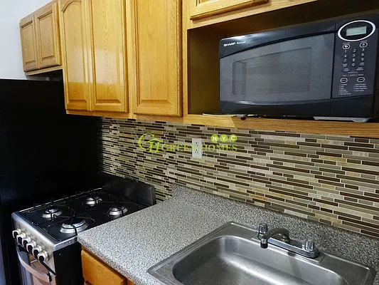 Rented by Green Home NY Realty LLC | media 39