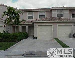 Front Sierra palms