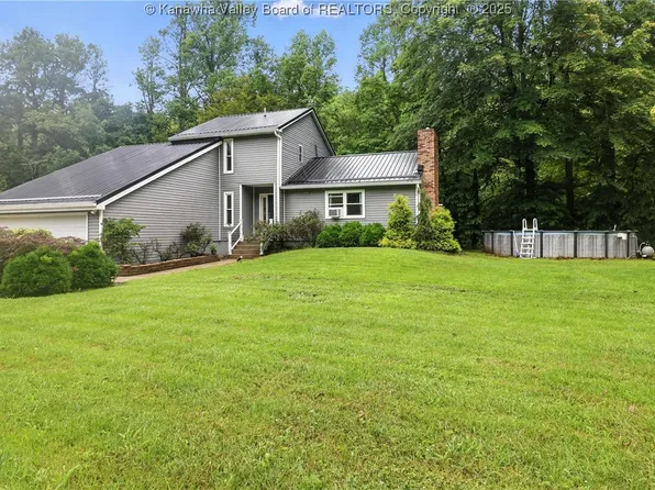 8978 Hurricane Creek Rd, Winfield, WV 25213