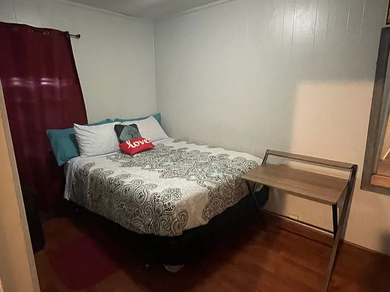 1224 Octavia St SE — Photo 9