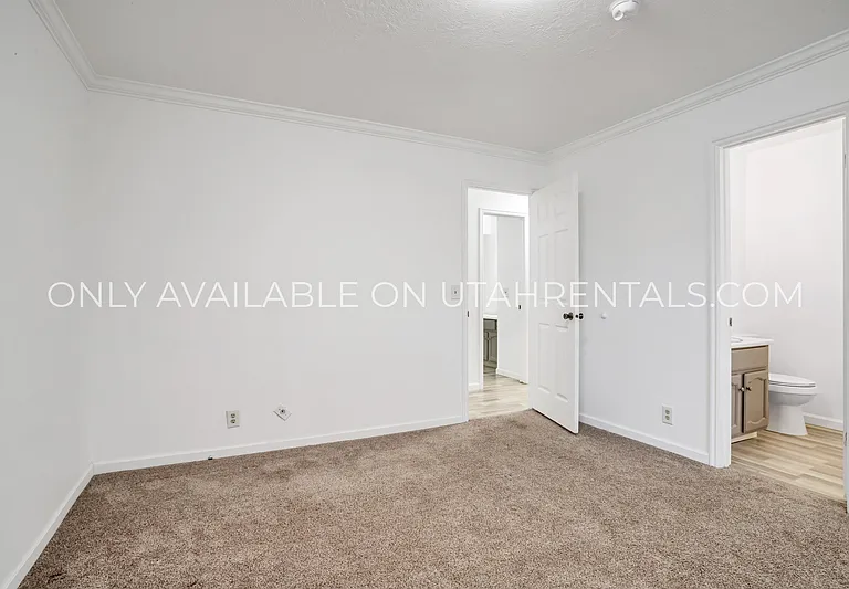 1639 Woodland Dr — Photo 7