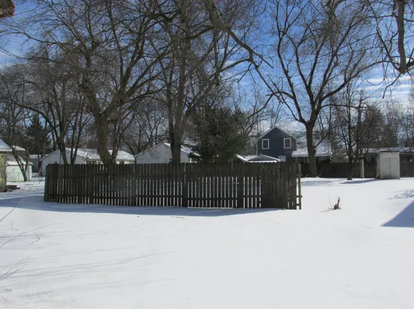 208 Worden St, La Porte, IN 46350