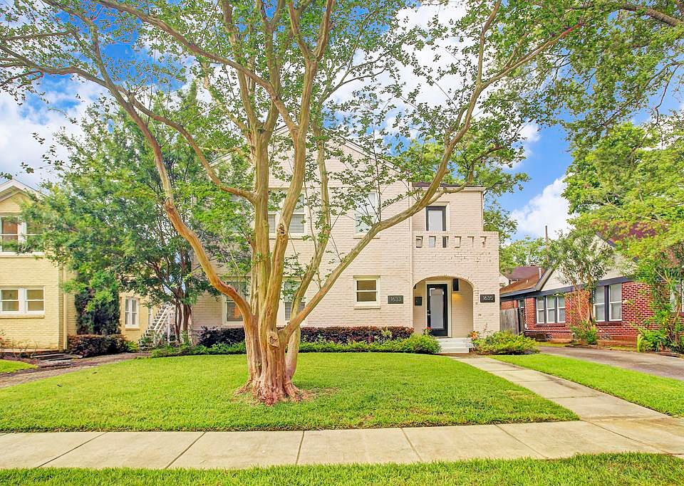 1633 Bonnie Brae St, Houston, TX 77006 | Zillow