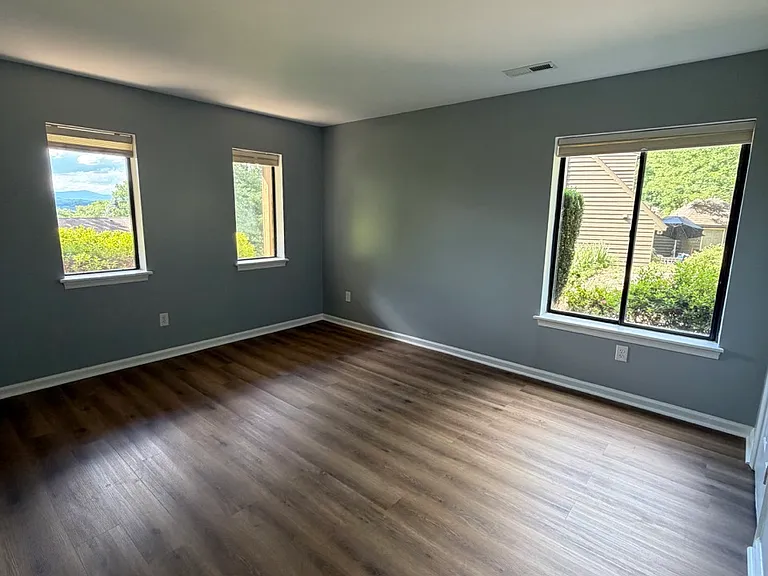 49 Creekside Cir — Photo 14