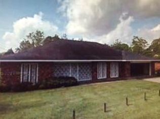 118 N 8th St, Oakdale, LA 71463