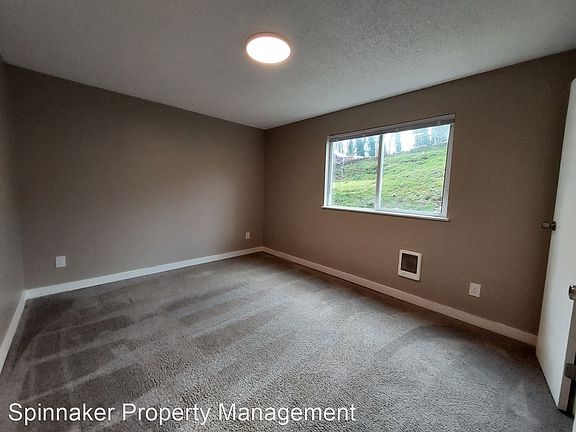 5th image of 1509 E 38th St #10820553