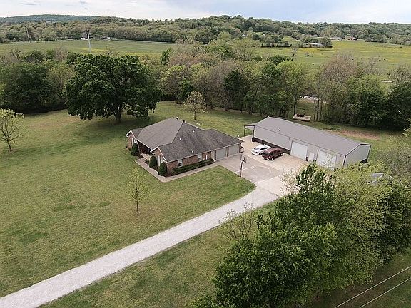 3rd image of 13419 S Highway 265