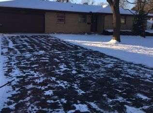 4942 Woodward Ave, Downers Grove, IL 60515