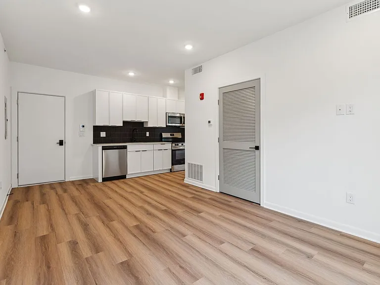 Brand New Fishtown Apartments — Photo 24