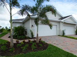 14952 Edgewater Cir, Naples, FL 34114