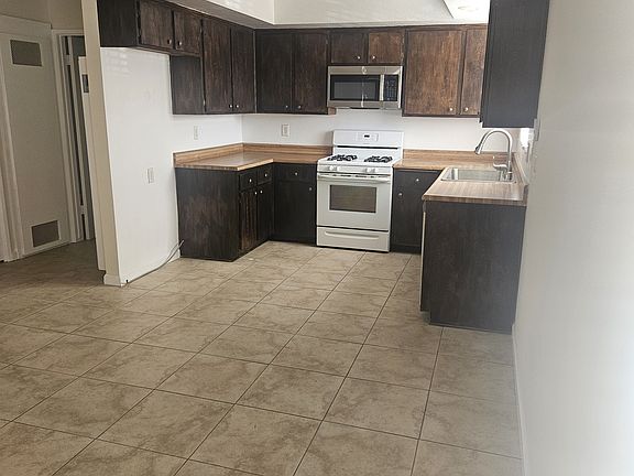 3rd image of 14616 Eastwood Ave APT 7