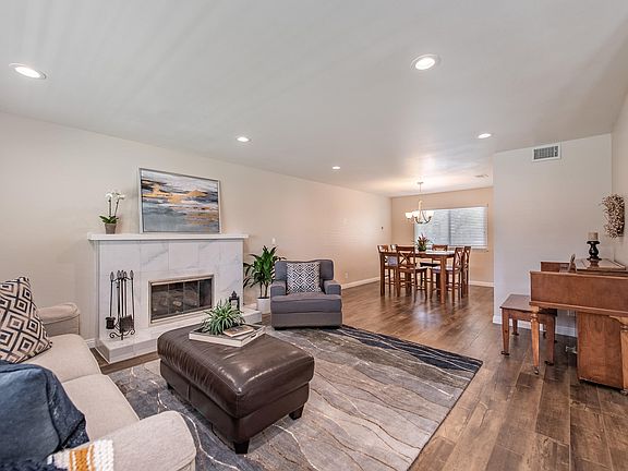 3rd image of 2766 Cabot Ct