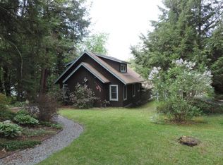 309 Stonehenge Rd, Poultney, VT 05764