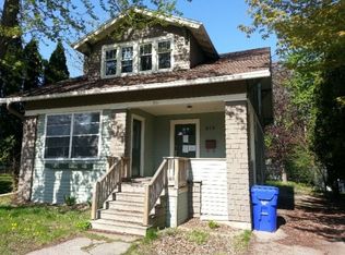 615 S Memorial Dr, Appleton, WI 54911