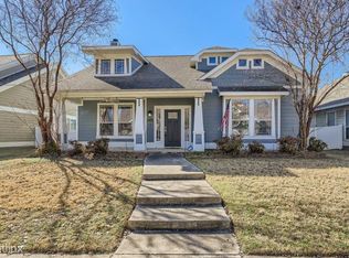 10238 Lakeview Dr, Aubrey, TX 76227