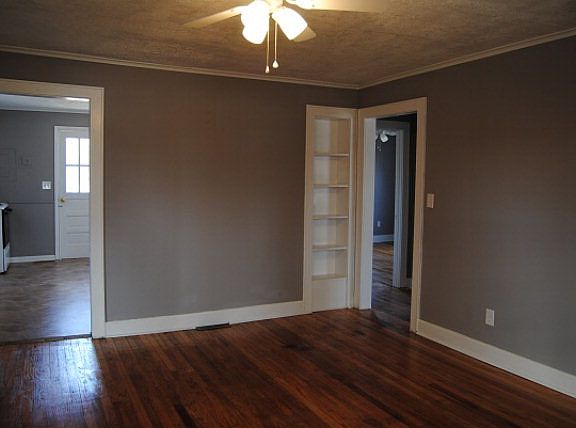 4th image of 489 Wyatt Ave
