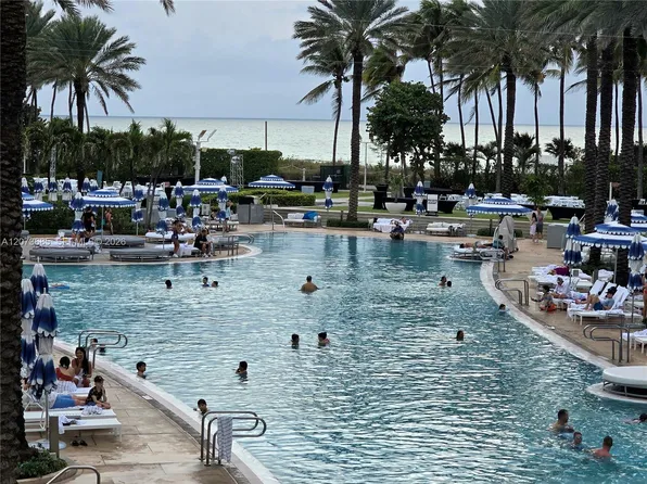 4401 Collins Ave #1401, Miami Beach, FL 33140