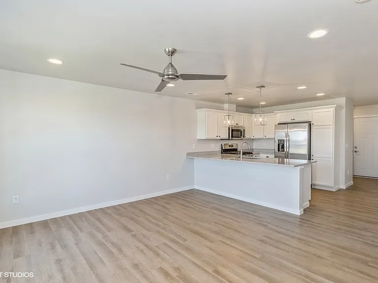 2231 Saint Andrews Dr — Photo 3