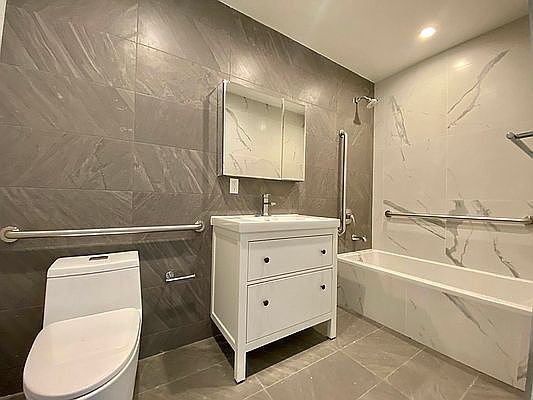 5th image of 1709 Park Pl #1A